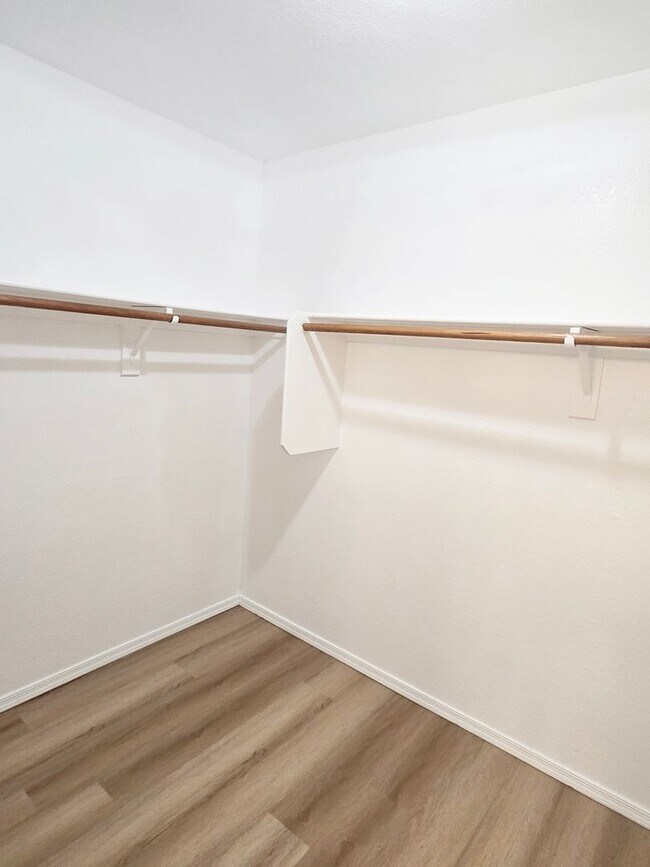 Building Photo - Remodeled 3-bedroom at Cooper and Warner/Ray