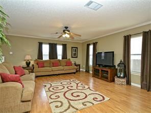 Building Photo - 2408 Glen Field Dr