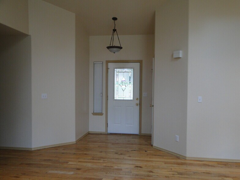 Building Photo - 7520 192nd Ave E