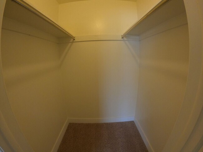 Building Photo - Affordable Condo in Martin Acres, No pet rent