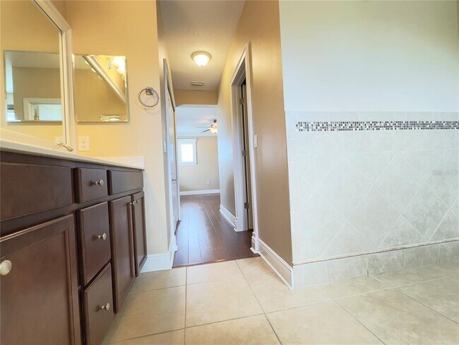 Building Photo - 12688 Sagewood Dr