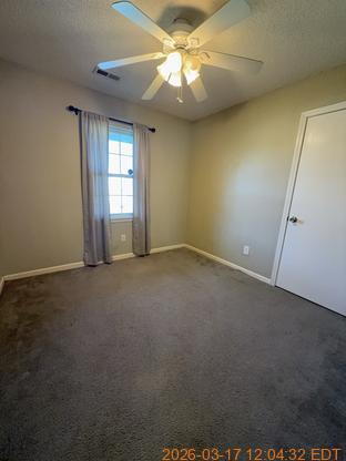 Building Photo - Nice 3 Bedroom, 2 Bath Home in Hubert