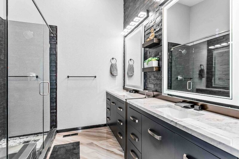 Building Photo - 1146 E Gudgell Ave