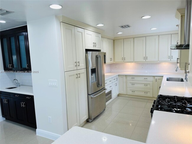 Building Photo - 15038 SW 89th Ter Rd