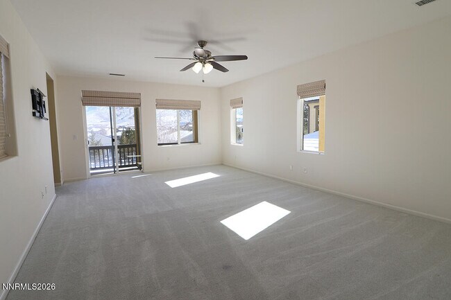 Building Photo - 10890 Serratina Dr