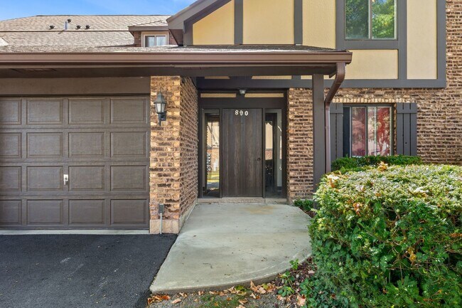 Building Photo - 890 Sheldon Ct