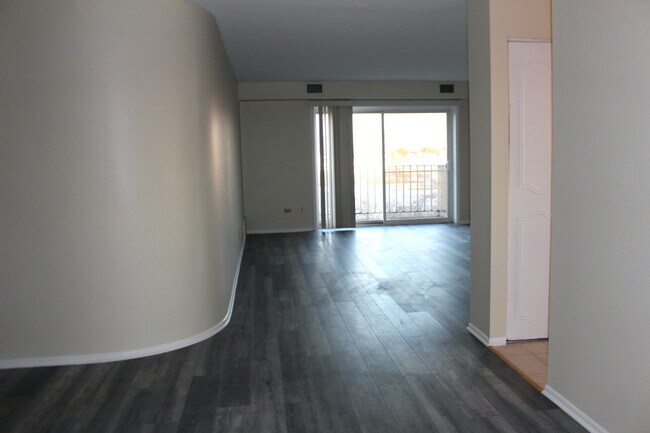 Building Photo - 4500 Beau Monde Dr