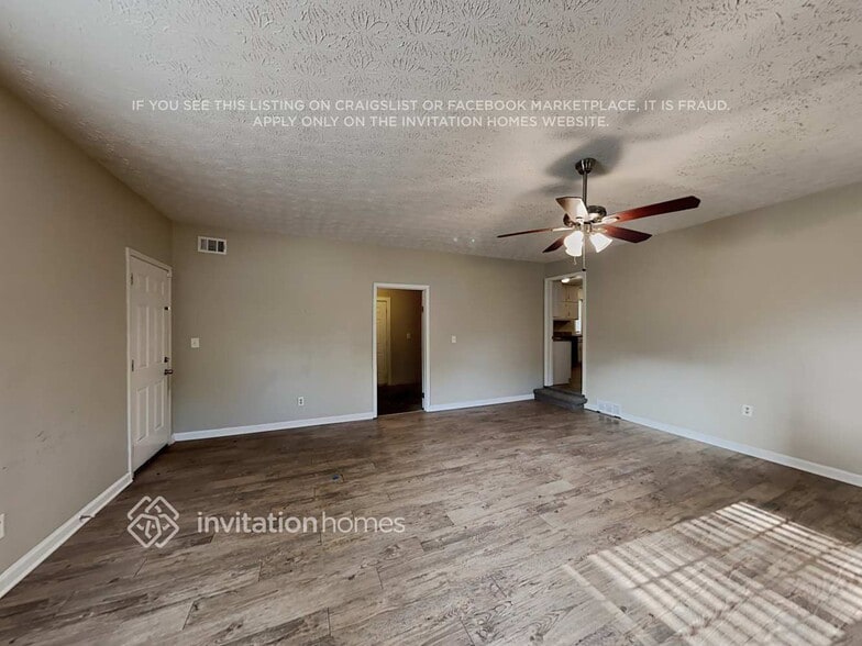 Building Photo - 125 Trace Dr