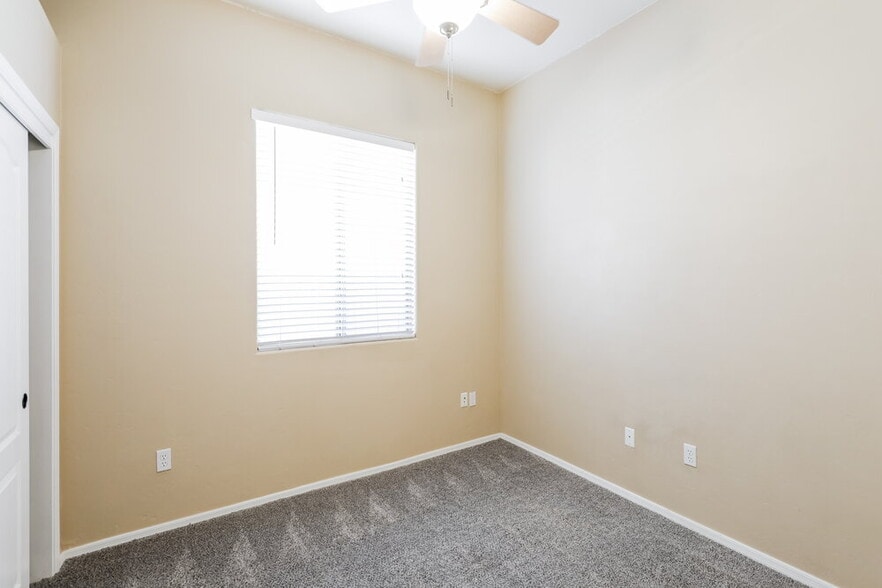 Building Photo - 7129 W Autumn Gold Ct