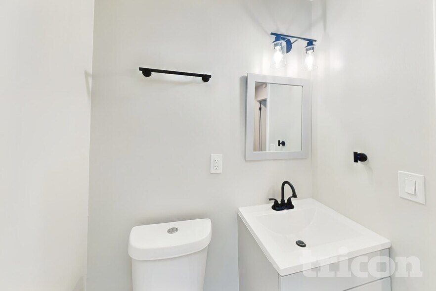 Building Photo - 278 Shalloway Dr NE