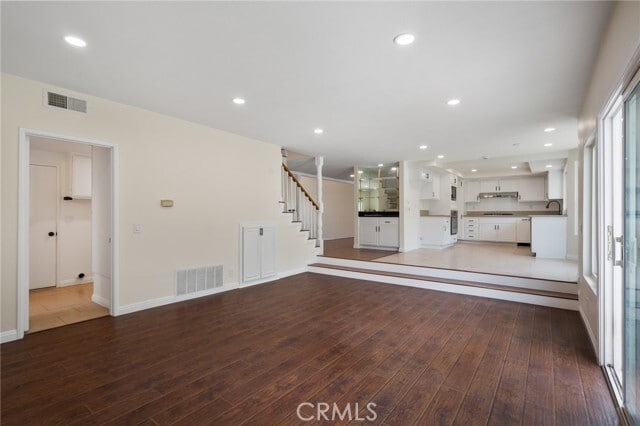 Building Photo - 1443 W Pheasant Ct