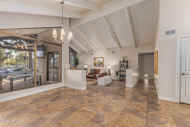 Building Photo - 5821 E Cactus Rd