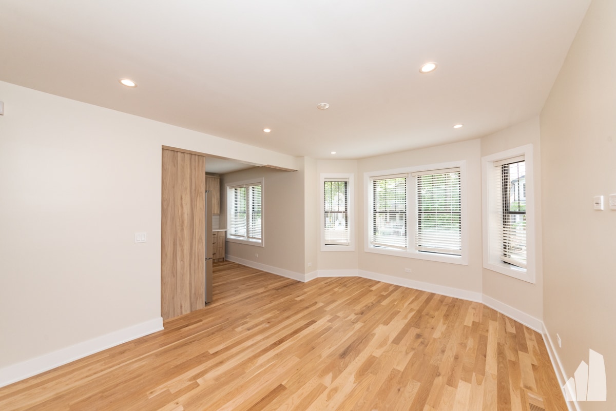 Building Photo - 4843 N Seeley Ave