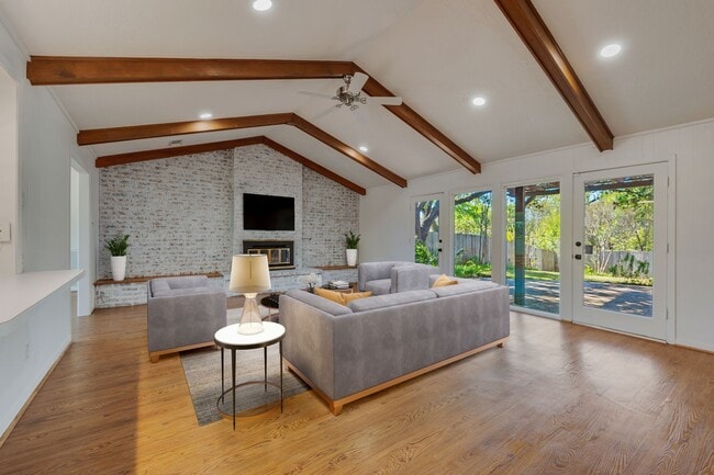 Building Photo - 3802 Sunnybrook Ln