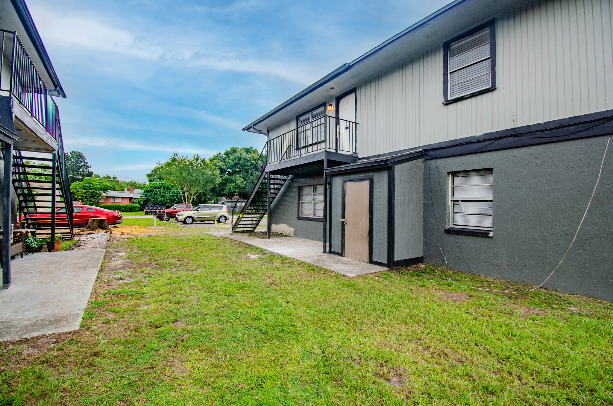 Building Photo - 8412 N Lois Ave