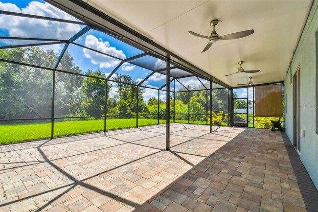 Building Photo - 12320 Fairlawn Dr