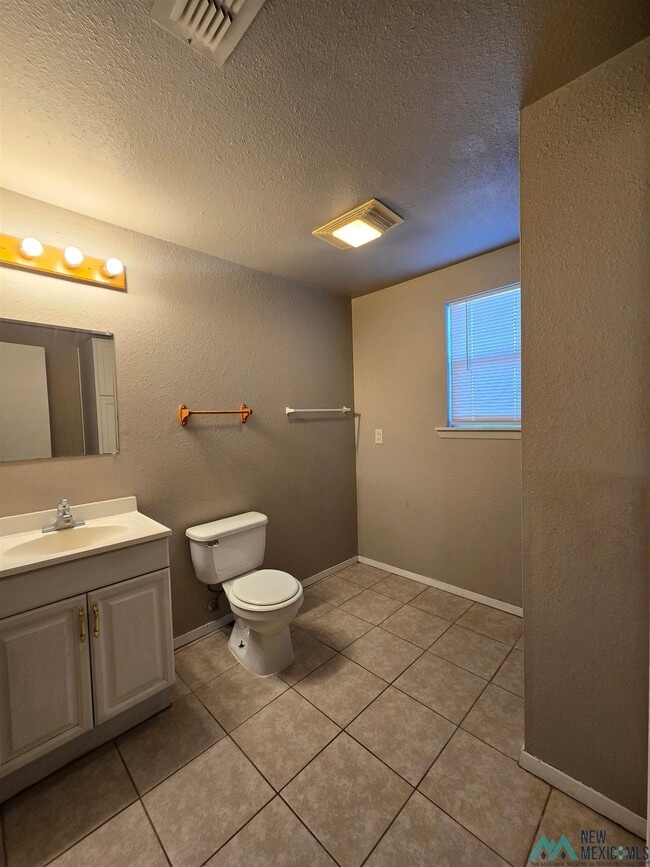 Building Photo - 1808 Debra St