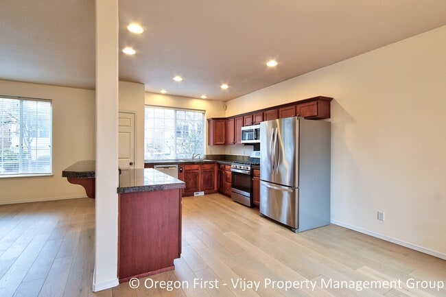 Building Photo - 10568 SW Washington St