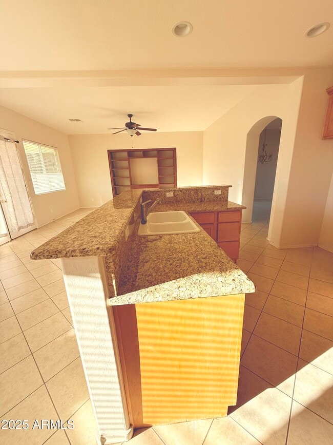 Building Photo - 22043 W Shadow Dr