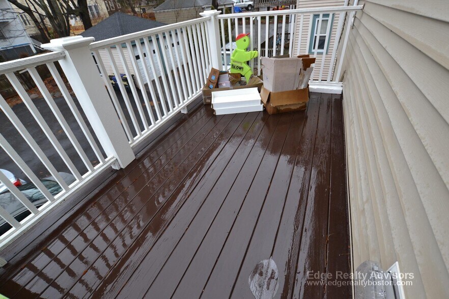 Building Photo - 36 Atkins St