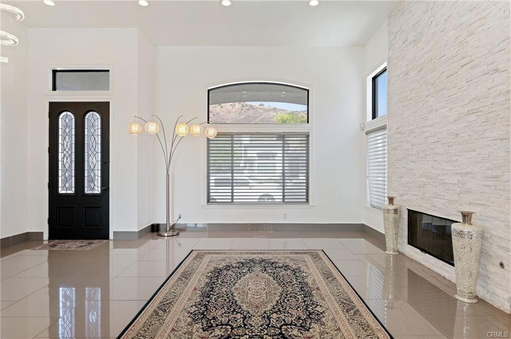 Building Photo - 17764 Sidwell St