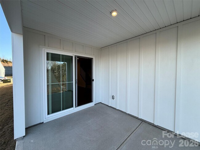 Building Photo - 158 Jameson Pk Dr