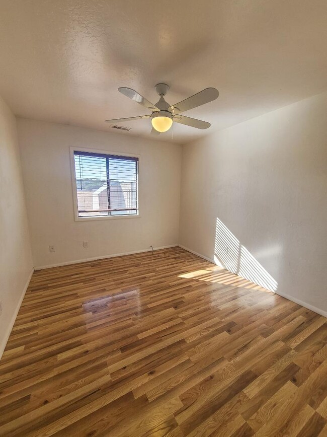 Building Photo - 13210 Townsend-Winona Rd