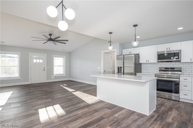 Building Photo - 5363 Mallard Cir