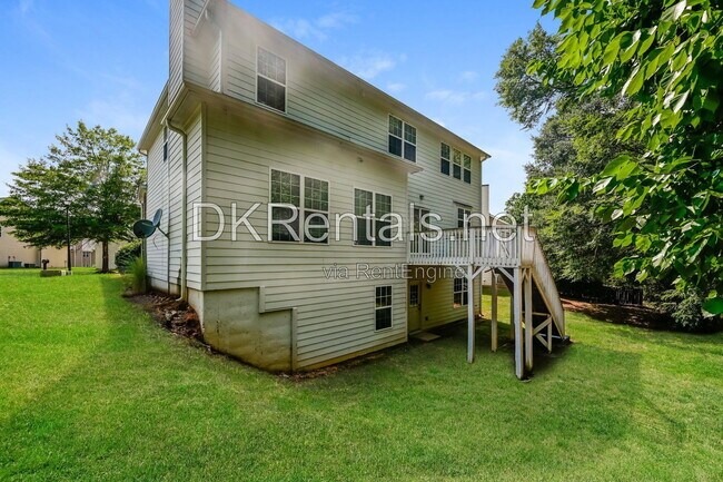 Building Photo - 3926 Yosemite Park Ln