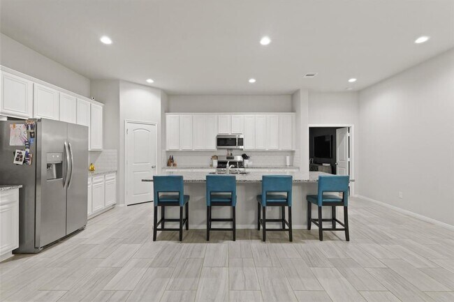 Building Photo - 18018 Svensson Slade Ln