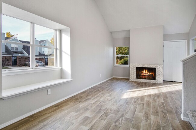 Building Photo - 1318 Catalpa Ln