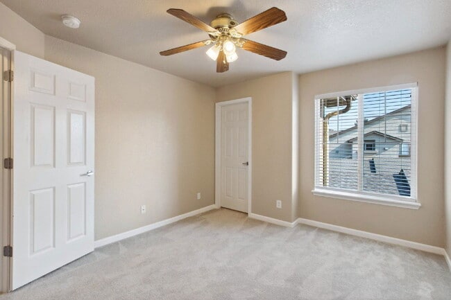 Building Photo - 7124 Ash Creek Heights