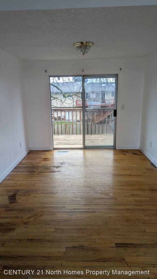 Building Photo - 3 br, 2.5 bath House - 1511 Newport Ct SE