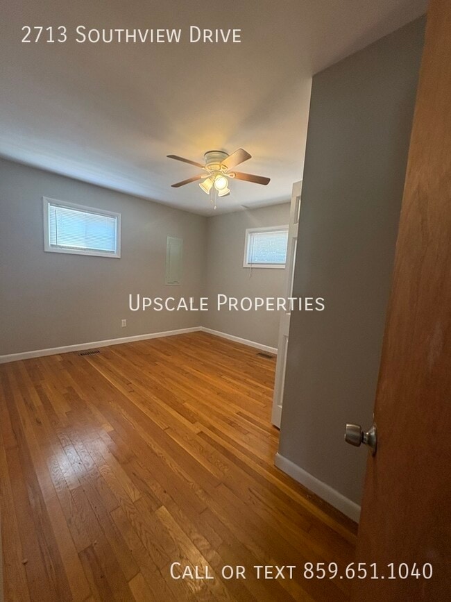 Building Photo - 2713 Southview Dr
