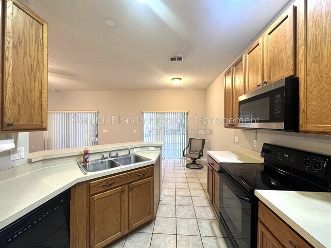 Building Photo - 5716 Port Concorde Ln