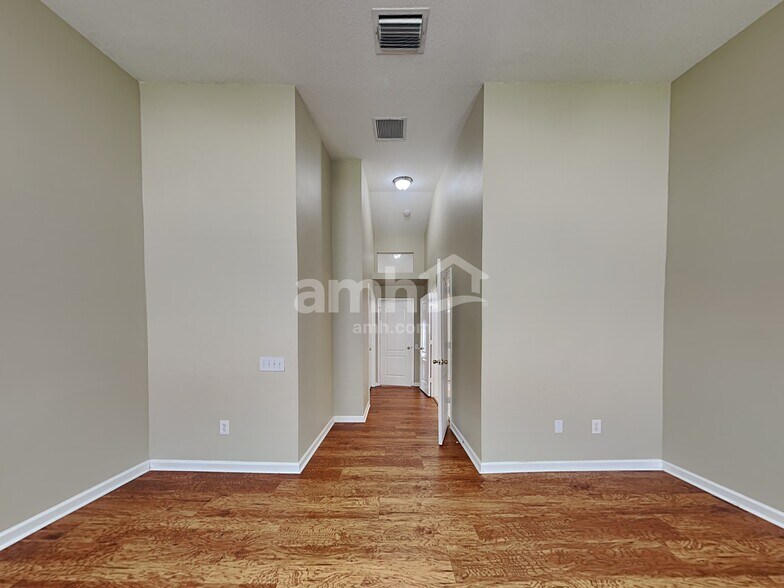 Building Photo - 10319 Soaring Eagle Dr