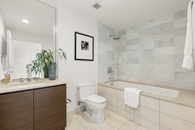 Building Photo - 900 W Olympic Blvd