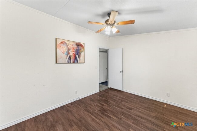 Building Photo - 2676 Pahmeyer Rd