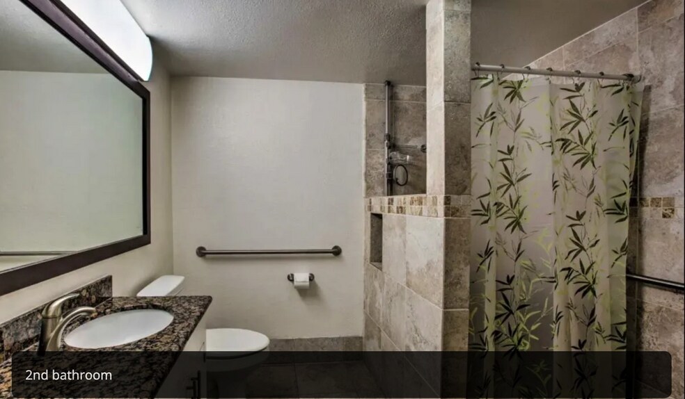 Building Photo - 2417 Nihi St