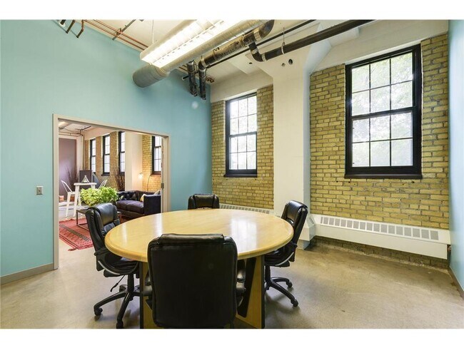 Building Photo - 730 Stinson Blvd NE