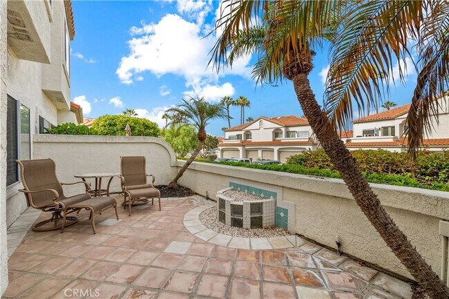 Building Photo - 61 Tennis Villas Dr