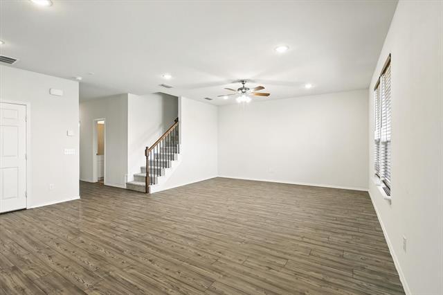 Building Photo - 507 Goldenrod Ln