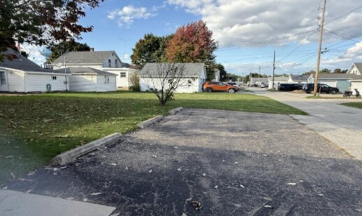 Extra parking - 135 S John St