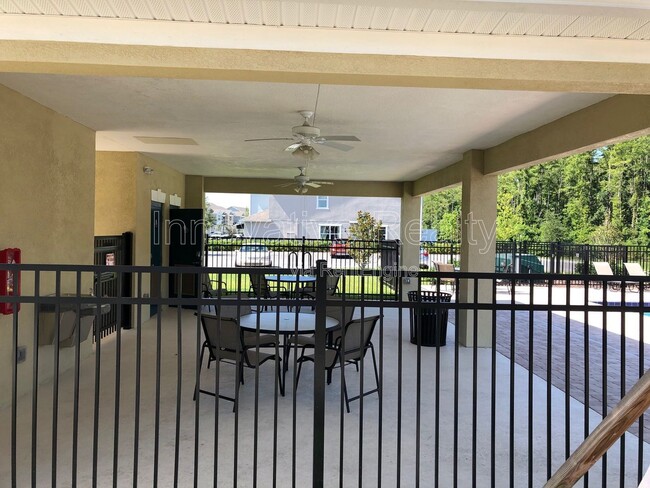 Building Photo - 6791 Tussilago Way