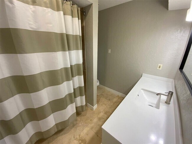 Building Photo - 14 Cascade Springs Pl