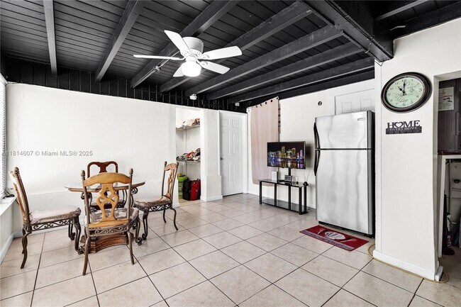 Building Photo - 1185 NW 118th St