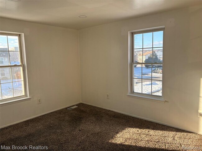 Building Photo - 35314 Tall Oaks Dr