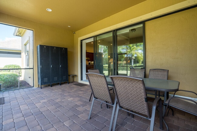 Building Photo - 4127 Siena Cir