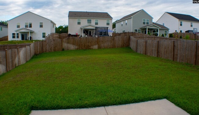 Building Photo - 1074 Begonia Dr