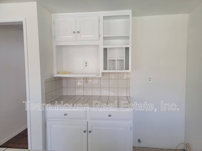 Building Photo - 23423 Vía Boscana